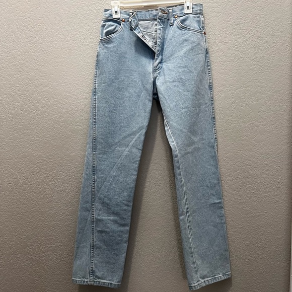 Wrangler Women’s Light Wash Slim Fit Cowboy Cut Jeans Size 9 x 32 Cowboy Carter - Picture 4 of 8